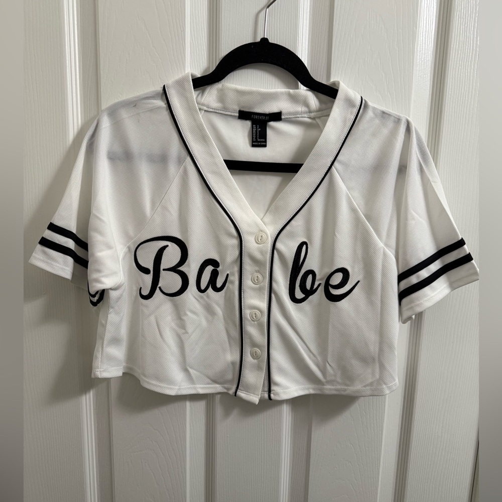 Forever 21 White Cropped Baseball Top